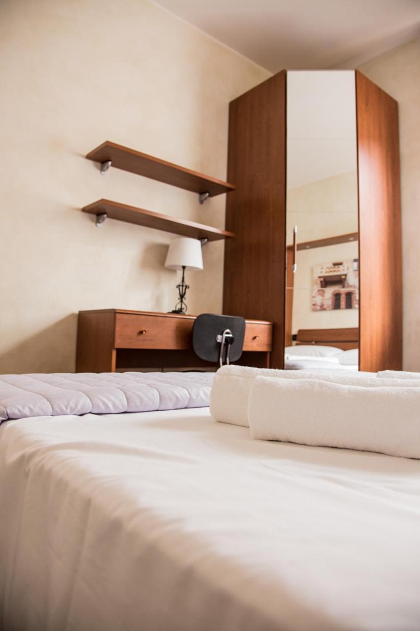 Gatto Romeo Apartments Verona Exterior photo